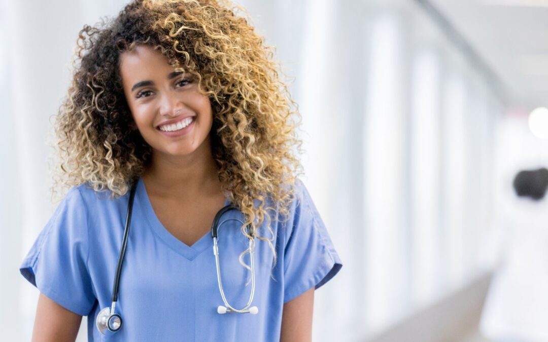 Four Benefits of Working as a Travel Nurse